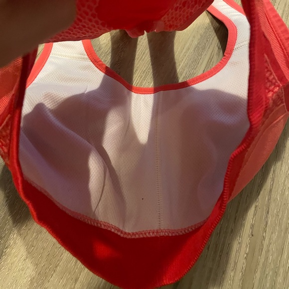 NWOT Avia Sports Bra - Picture 5 of 5